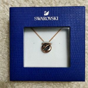 Swarovski swan pendant necklace NEW